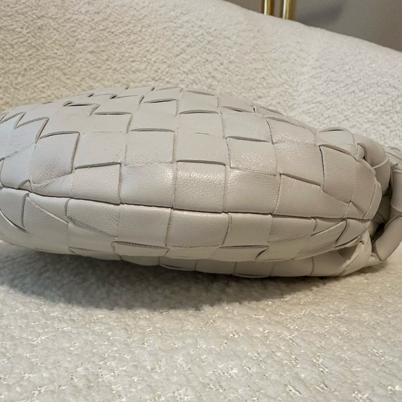 Bottega Veneta Chalk White Woven Bag - Picture 7 of 14